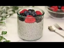 Budinca de chia cu visine